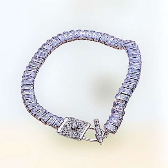 Silver Cubic Zircon Lock Closure Tennis Bracelet - Picture 2 of 5